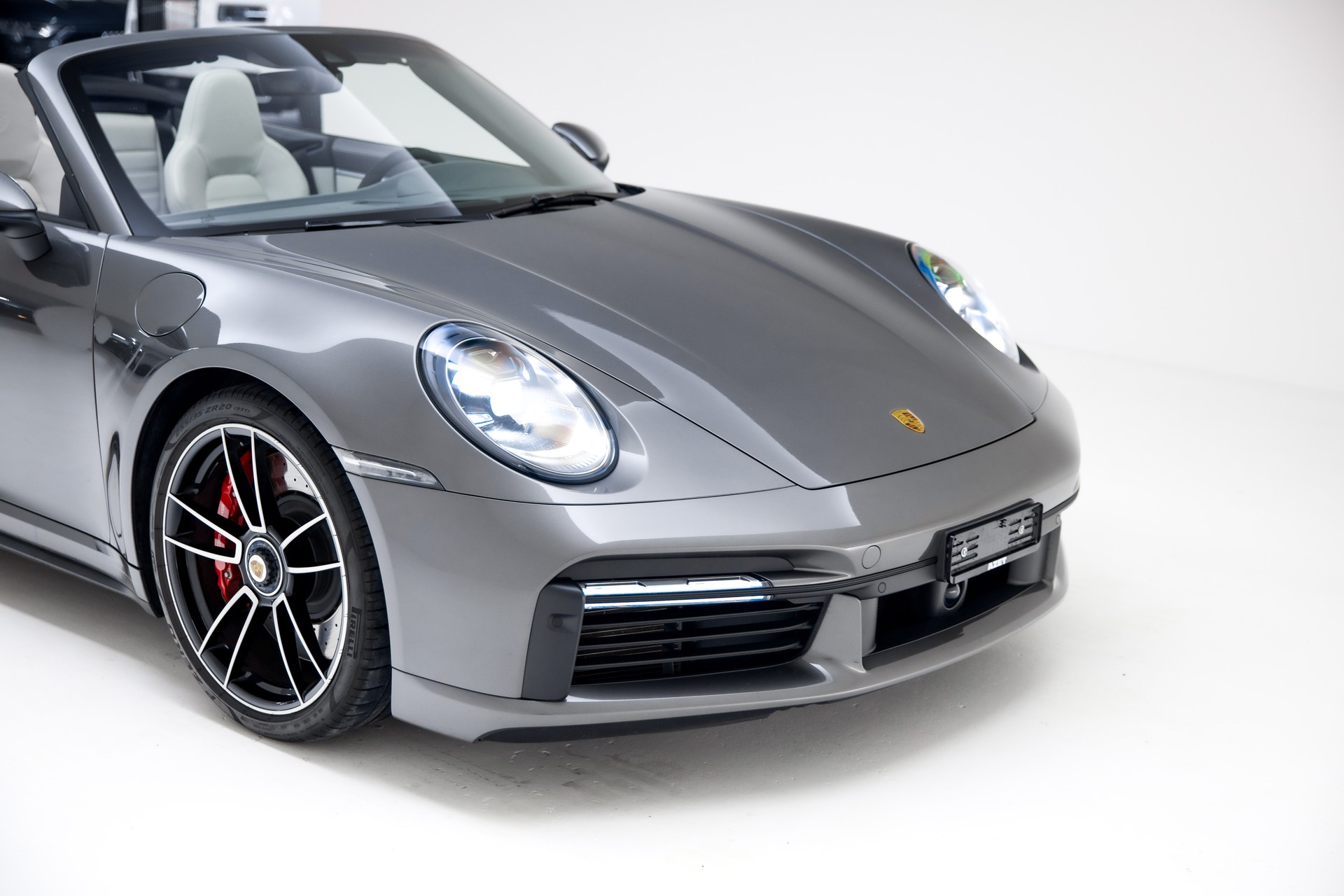 PORSCHE 911 Turbo Cabriolet PDK-image-18