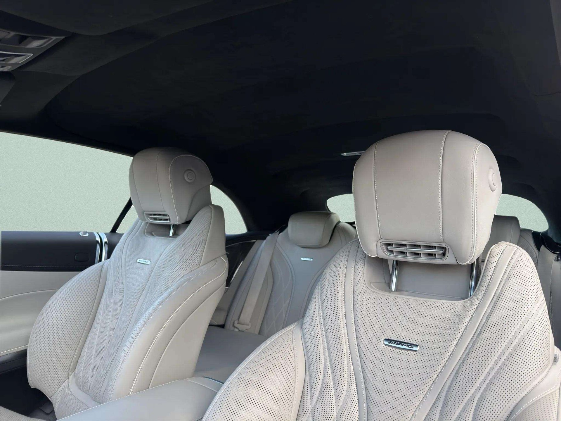 MERCEDES-BENZ S 63 AMG Cabriolet 4Matic Speedshift MCT-image-16