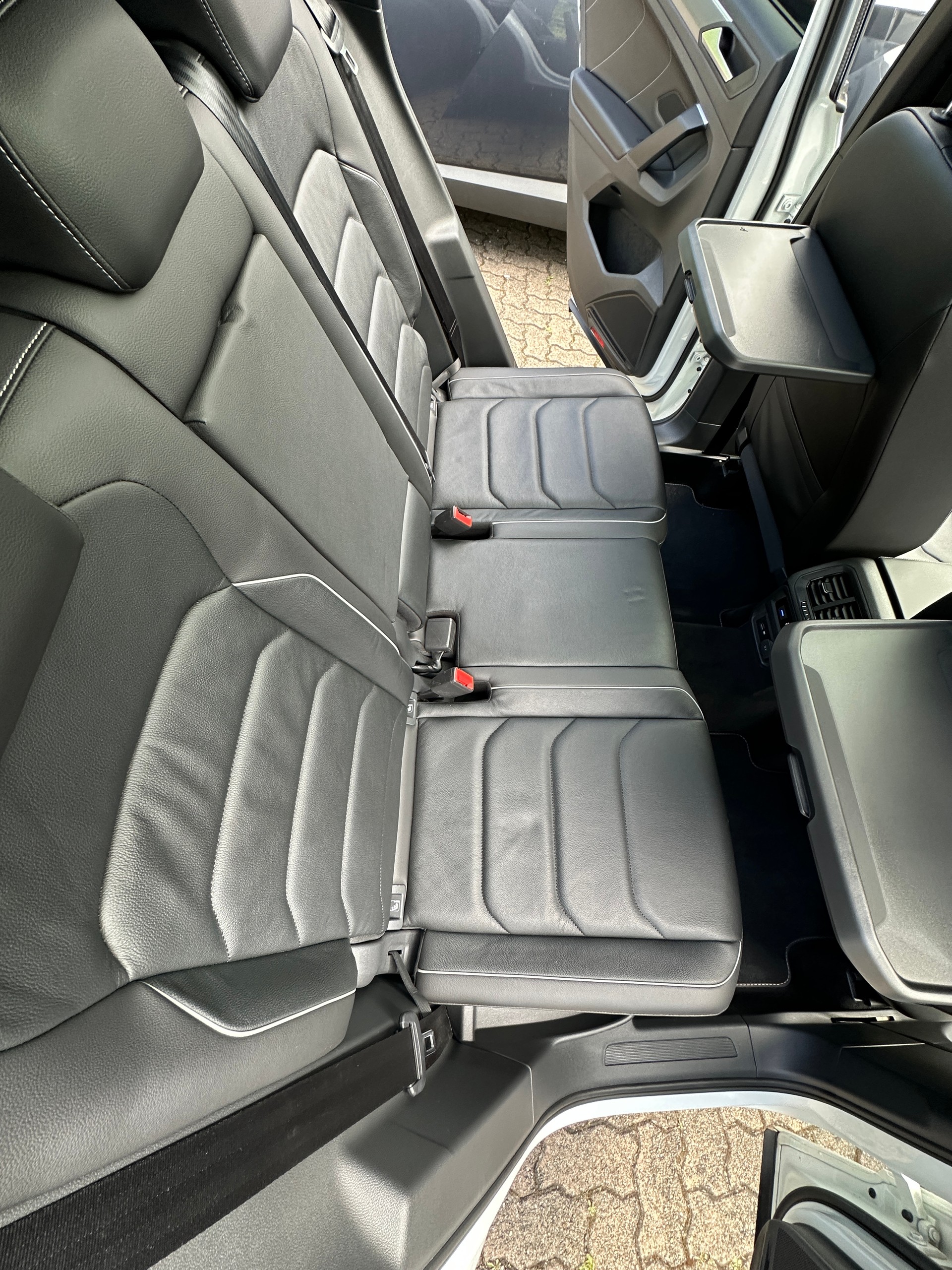 VW Tiguan 2.0 TDI SCR Highline 4Motion DSG-image-12