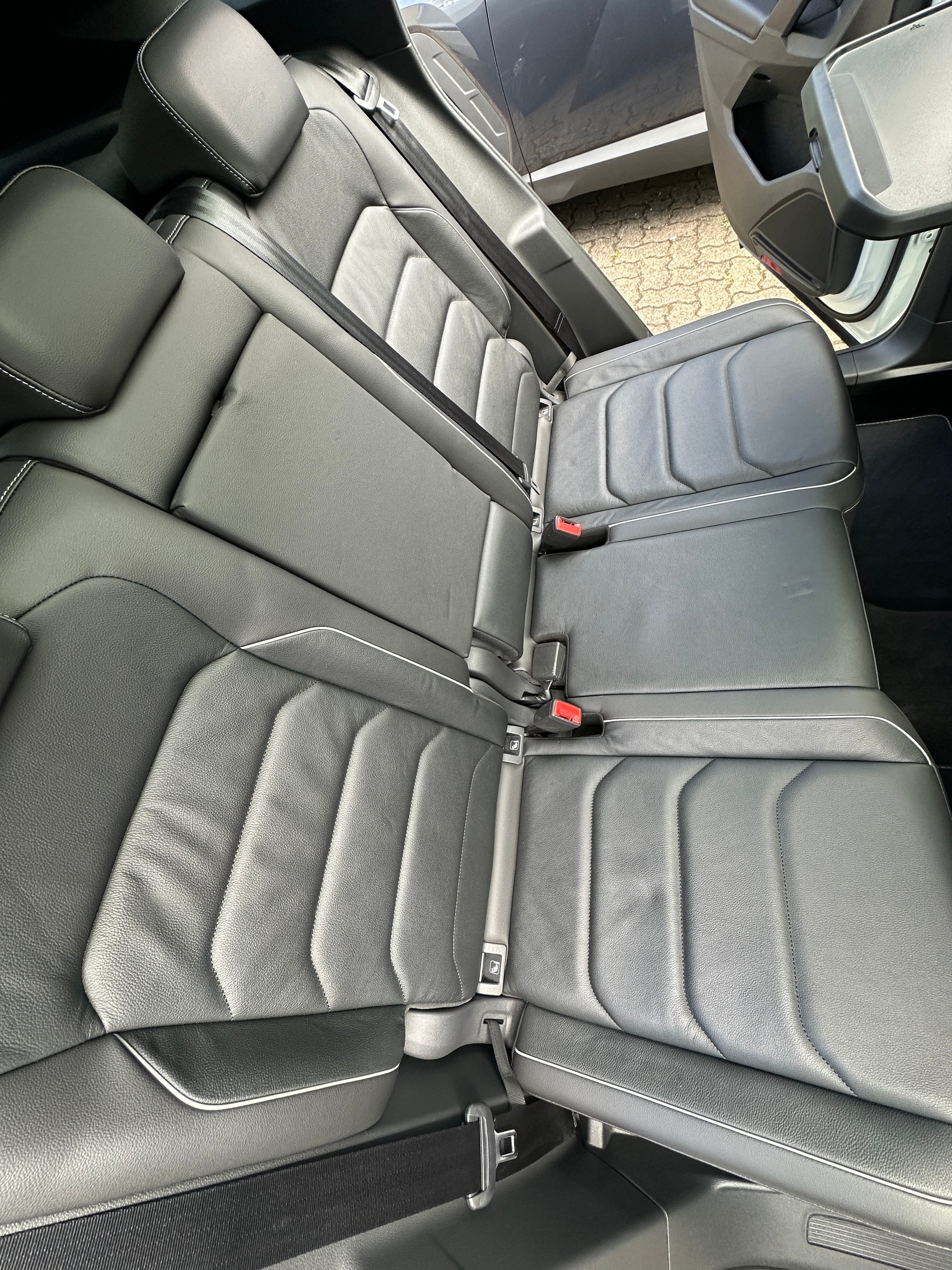 VW Tiguan 2.0 TDI SCR Highline 4Motion DSG-image-11