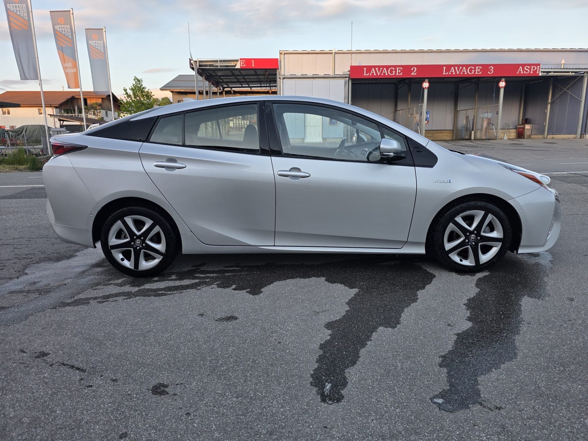 TOYOTA Prius 1.8 VVT-i HSD Sol Premium-image-7