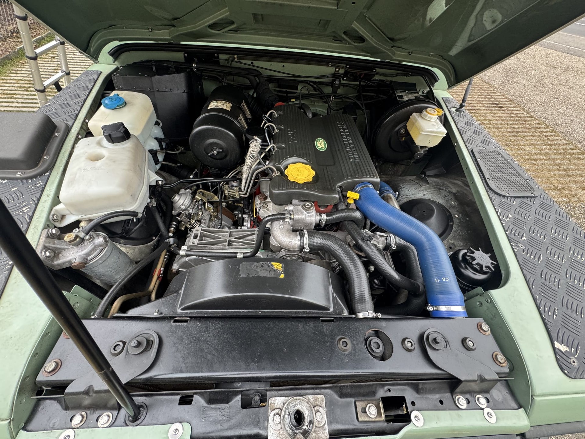 LAND ROVER 110 300TDI-image-4