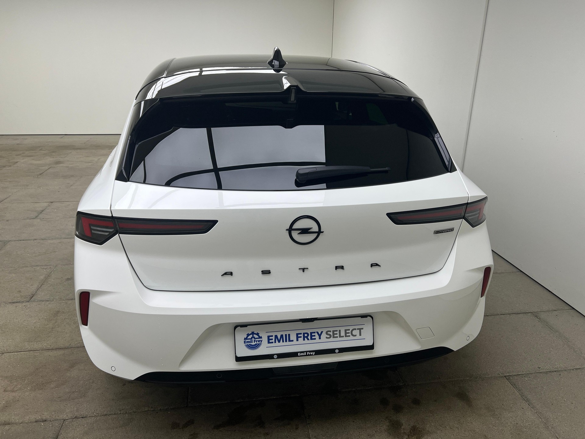 OPEL Astra 1.6 T PHEV 180 Swiss Plus / ab 3,99% Leasing bei Abschluss einer Protect Autoversicherung-image-4