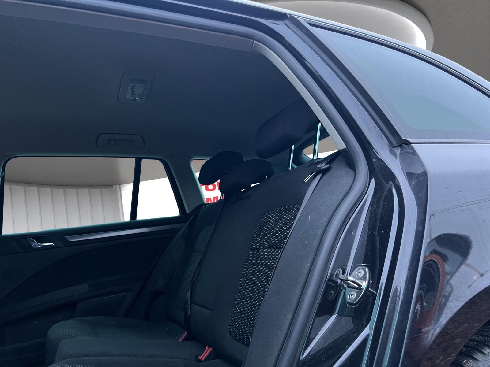SKODA SUPERB-image-8