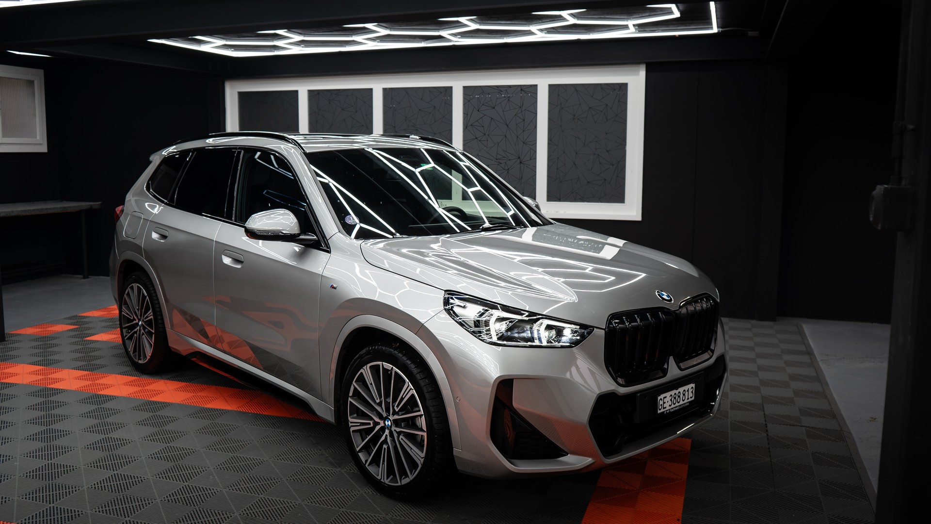 BMW X1 sDrive 20i 48V M Sport Pro-image-2