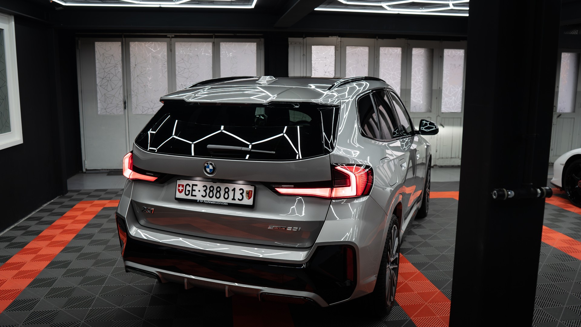 BMW X1 sDrive 20i 48V M Sport Pro-image-4