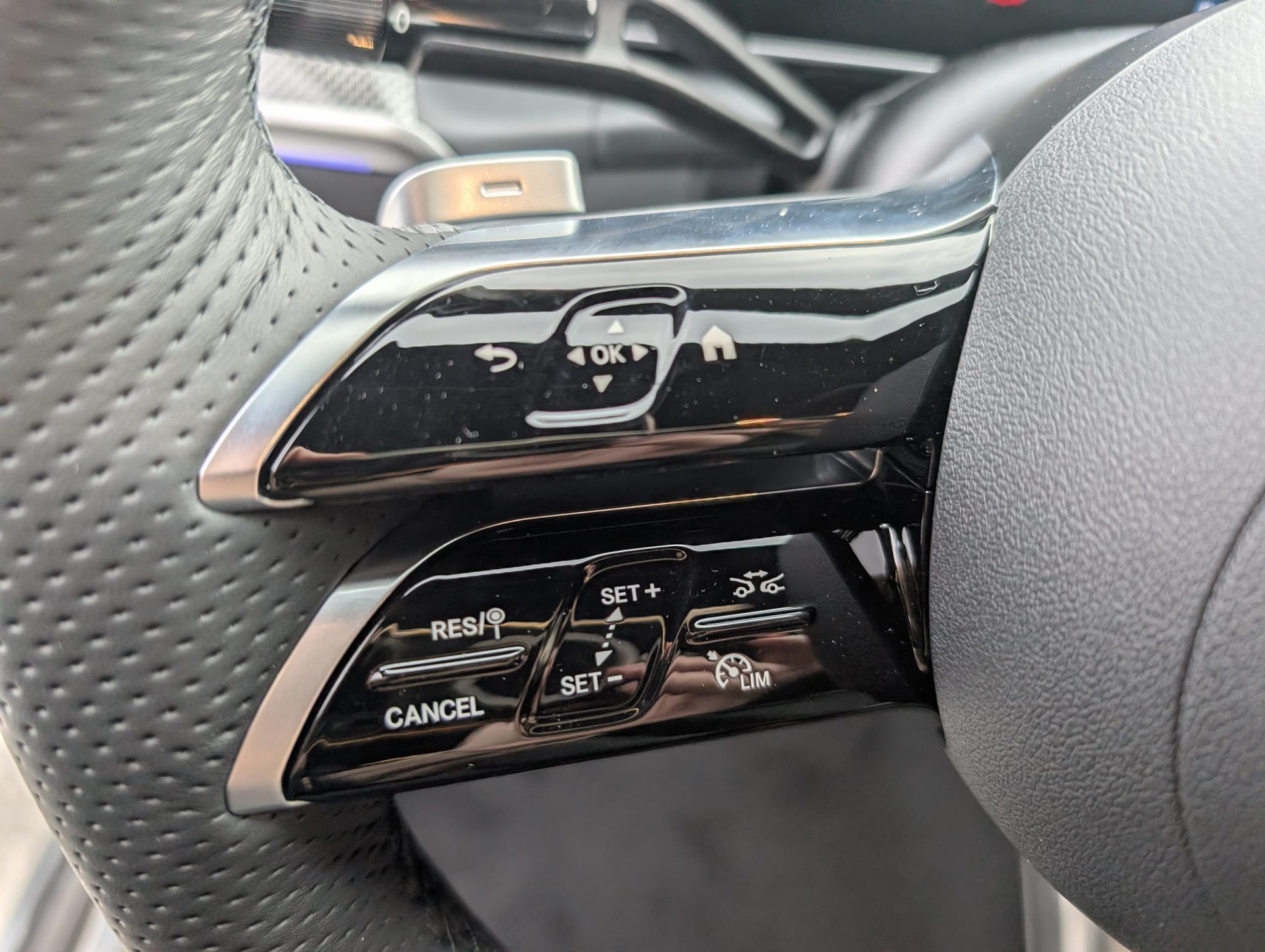 MERCEDES-BENZ GLC Coupé 300 4Matic 9G-Tronic-image-12