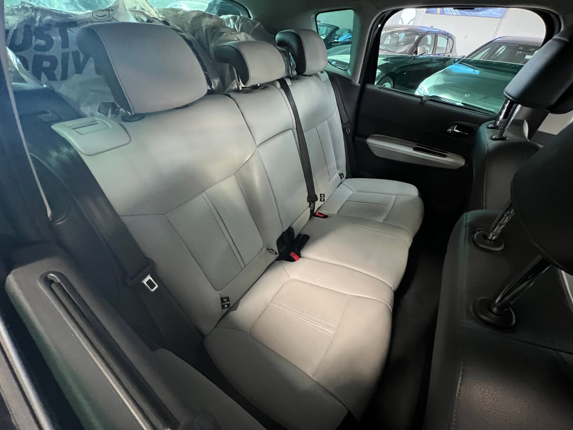 PEUGEOT 3008 HYbrid4 2.0 HDI ETG6-image-12