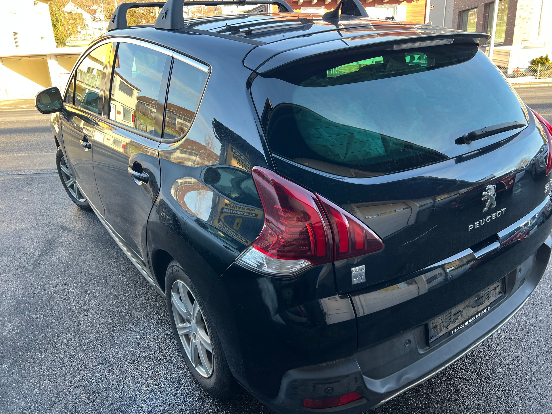 PEUGEOT 3008 HYbrid4 2.0 HDI ETG6-image-6