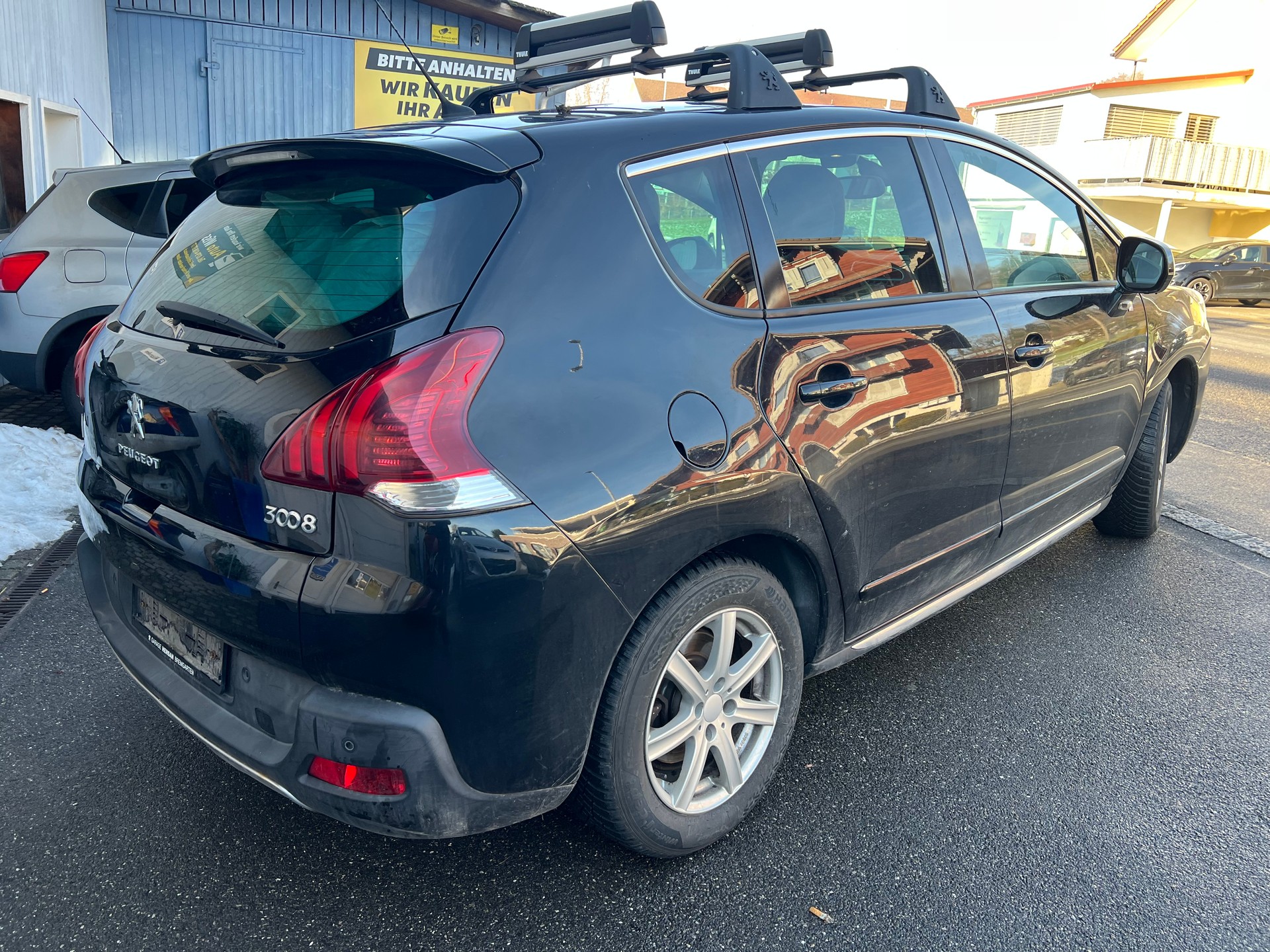 PEUGEOT 3008 HYbrid4 2.0 HDI ETG6-image-4