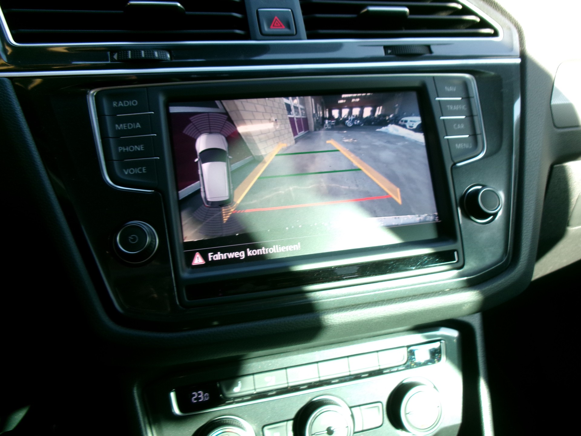 VW Tiguan 2.0 TDI SCR Highline 4Motion DSG-image-10