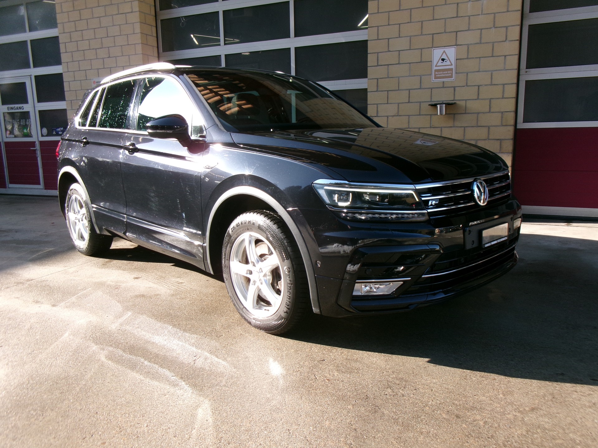 VW Tiguan 2.0 TDI SCR Highline 4Motion DSG-image-0