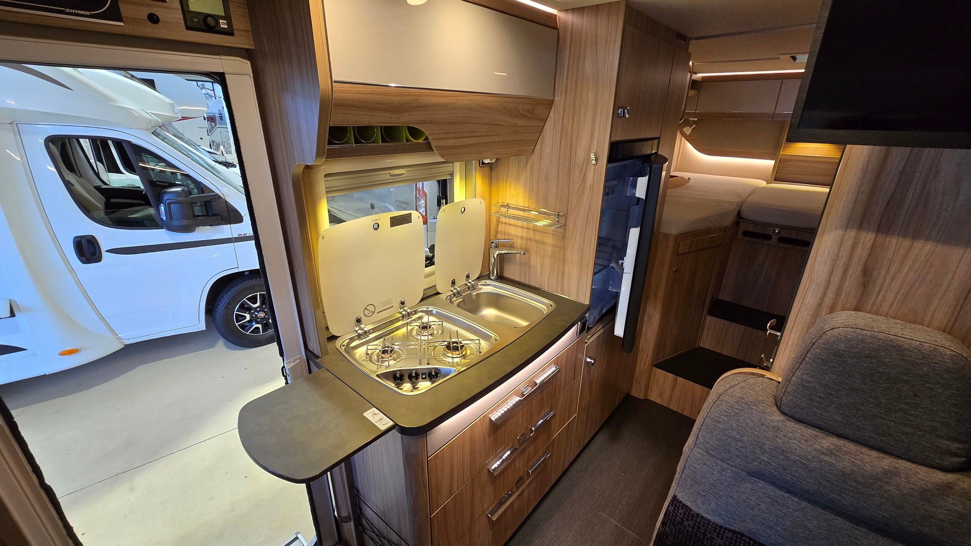 HYMER Exsis- I 588, Fiat Ducato 2.3MJT 150PS-image-11