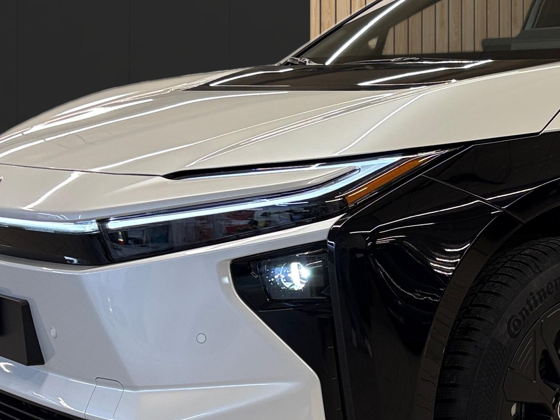 TOYOTA bZ4X Style 73,1 kWh AWD-image-8