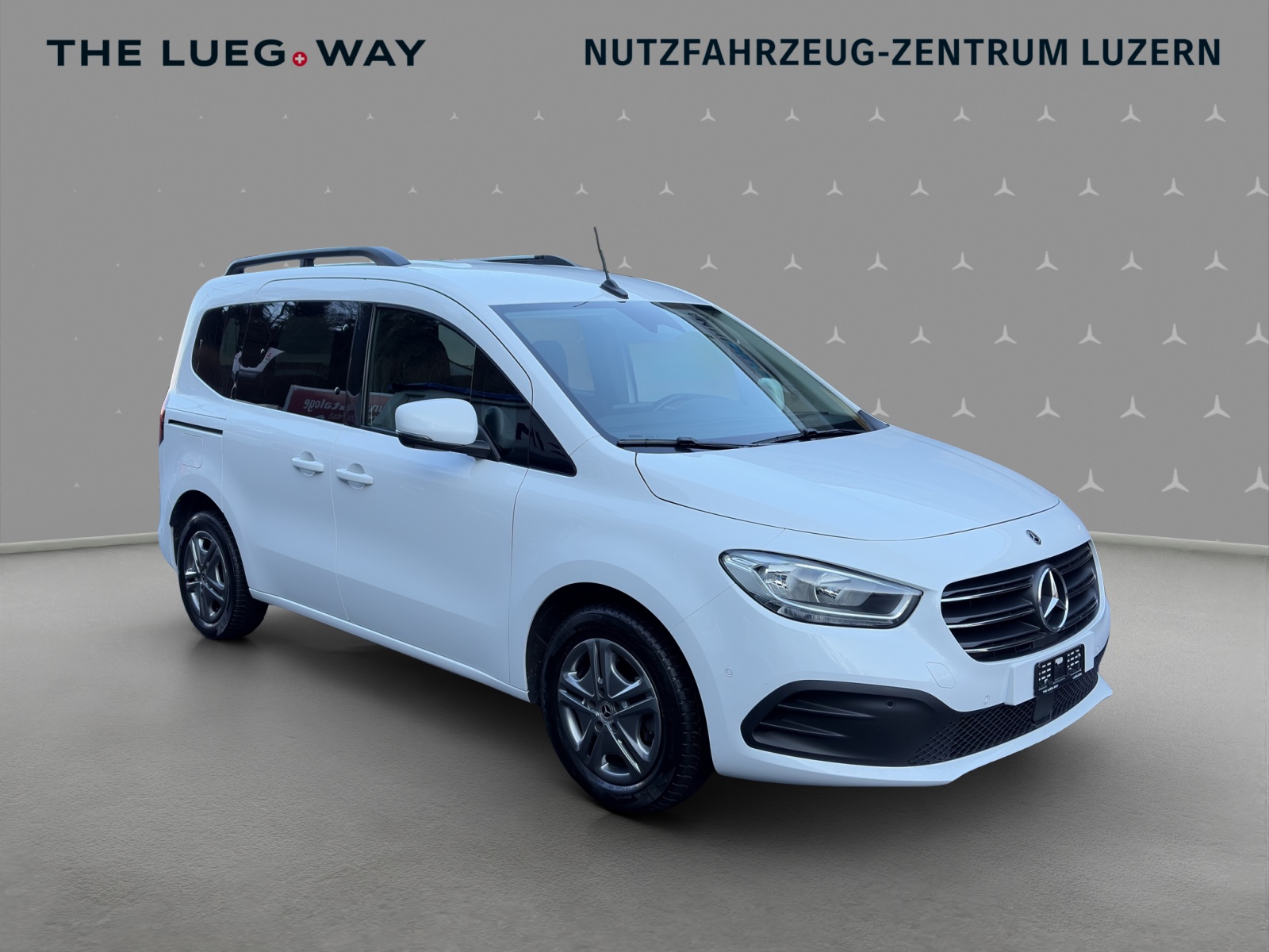 MERCEDES-BENZ T-Klasse 180D Style Automat-image-6