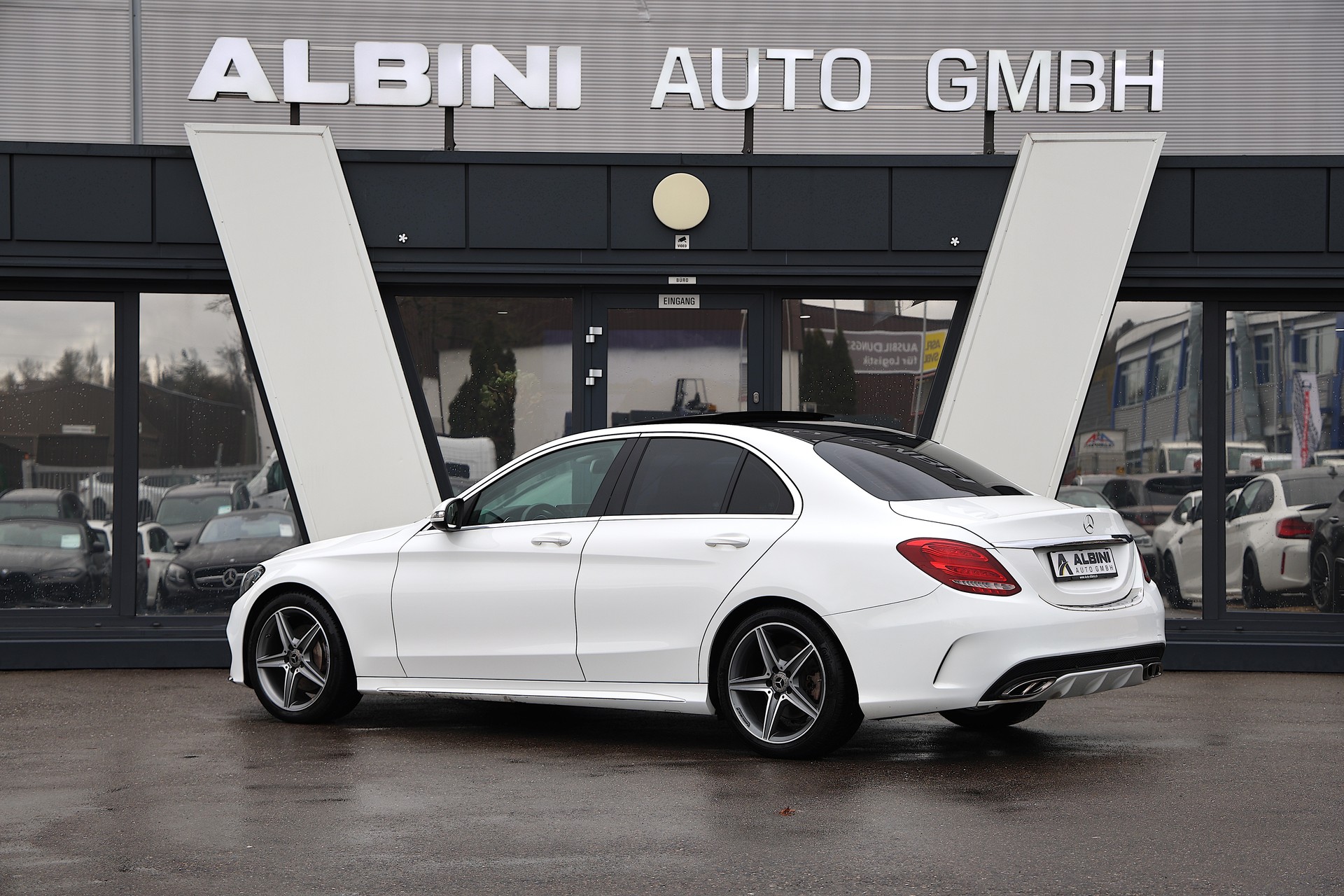 MERCEDES-BENZ C 220 BlueTEC AMG Line-image-4