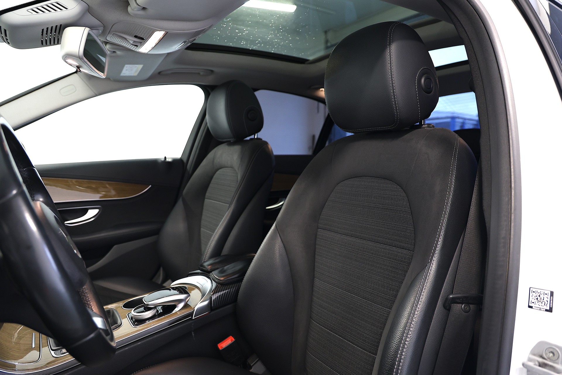 MERCEDES-BENZ C 220 BlueTEC AMG Line-image-8