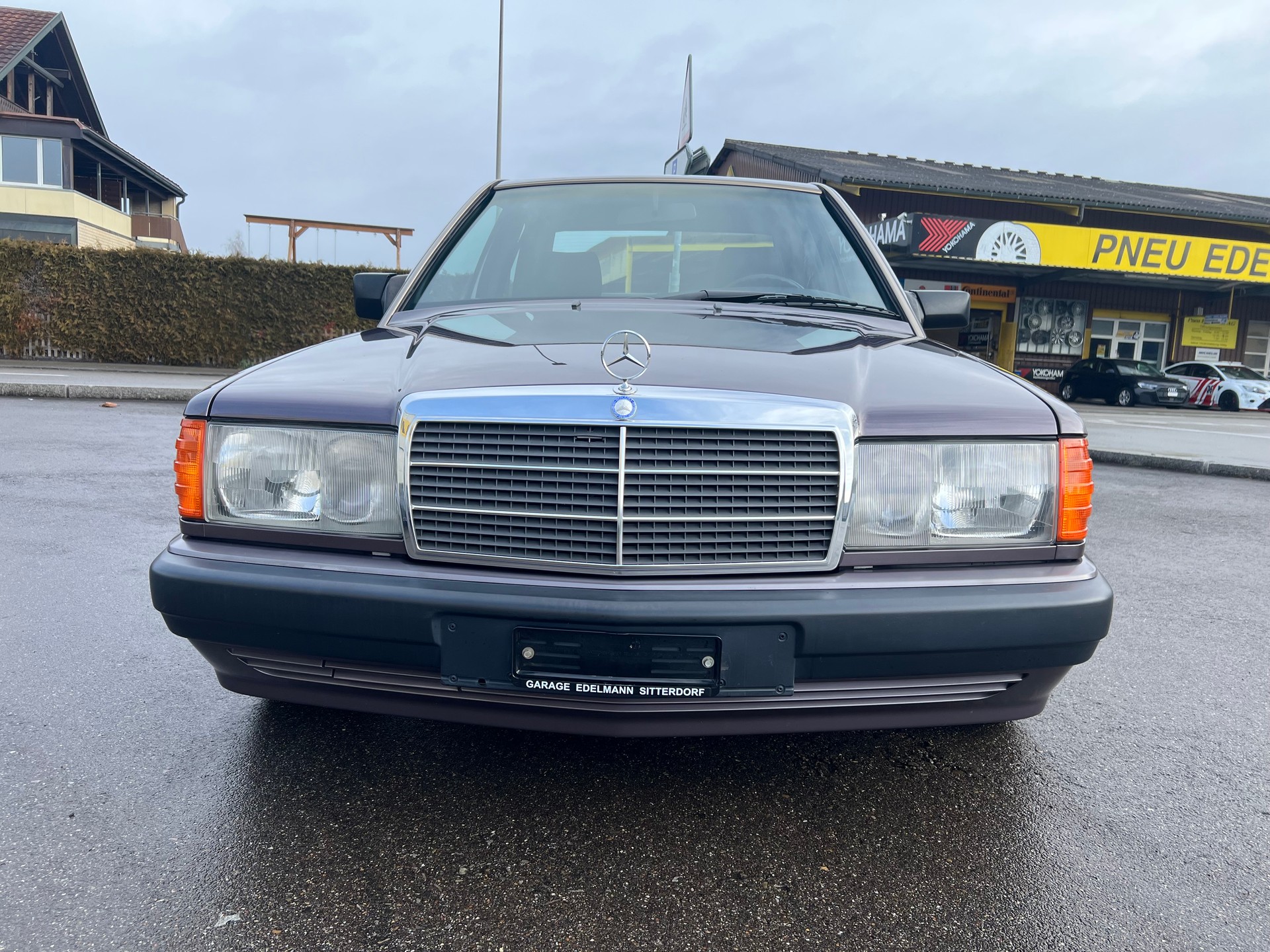 MERCEDES-BENZ 190 E 2.3-image-1