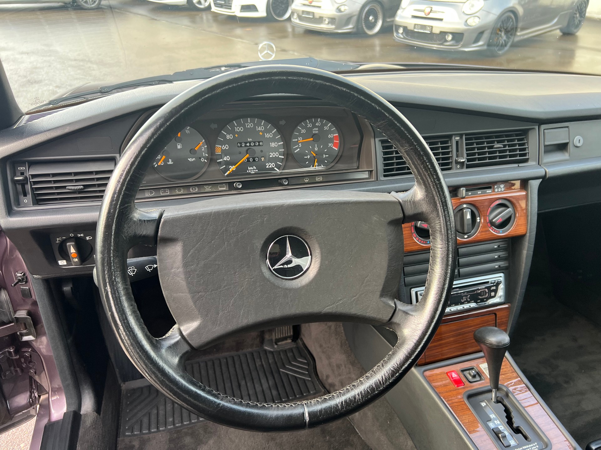 MERCEDES-BENZ 190 E 2.3-image-12