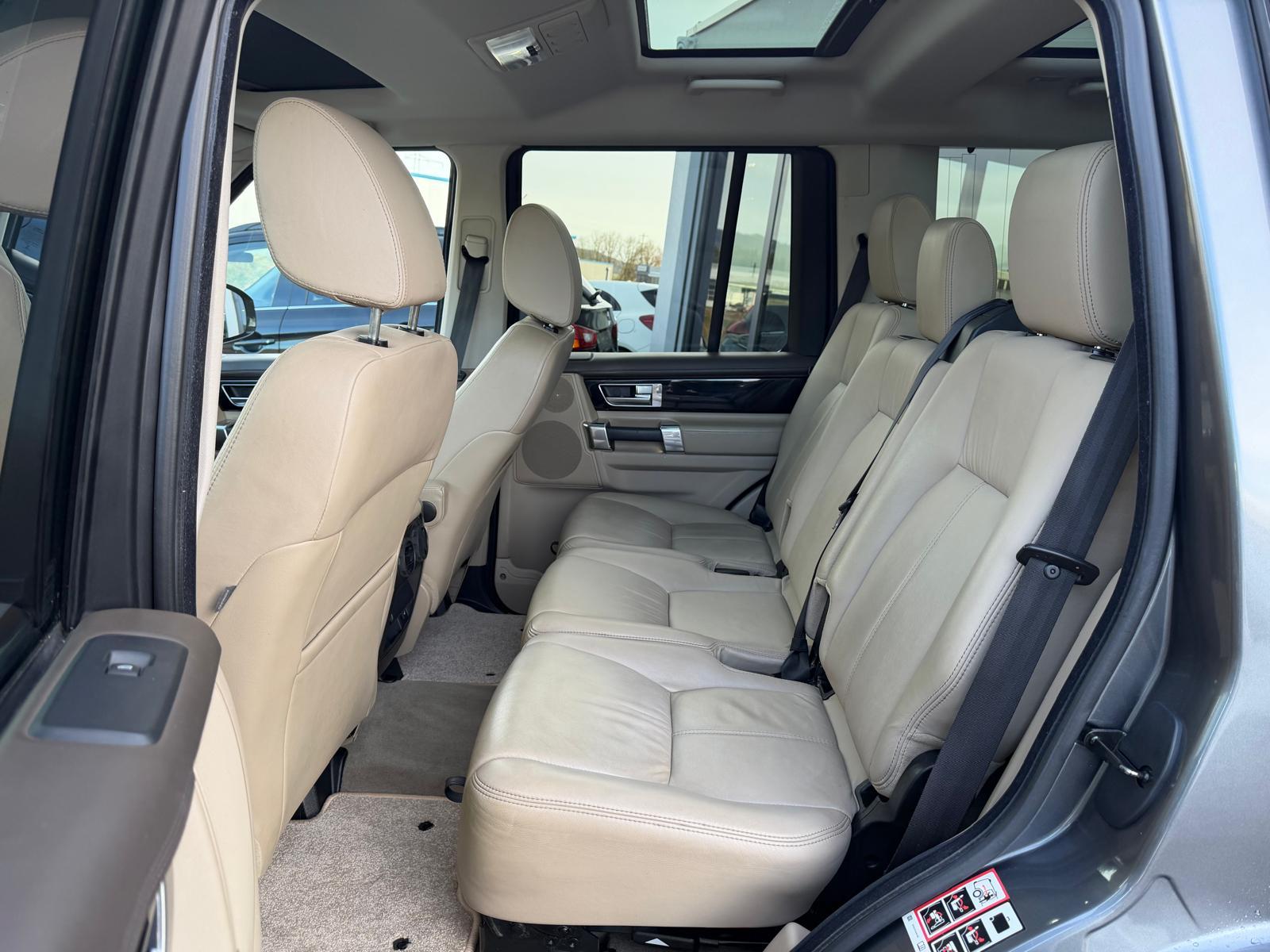 LAND ROVER Discovery 3.0 SDV6 256 HSE-image-23