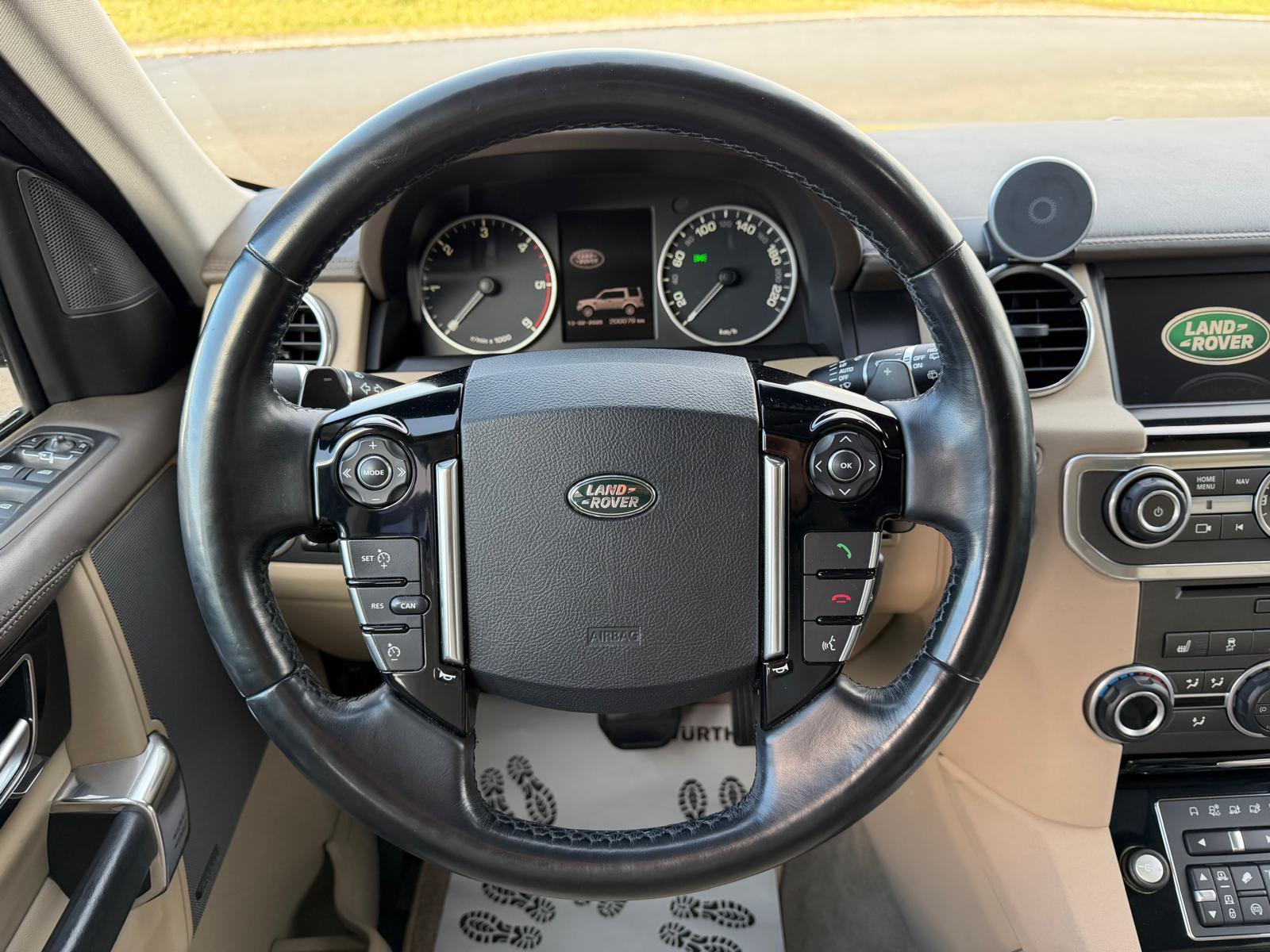 LAND ROVER Discovery 3.0 SDV6 256 HSE-image-10