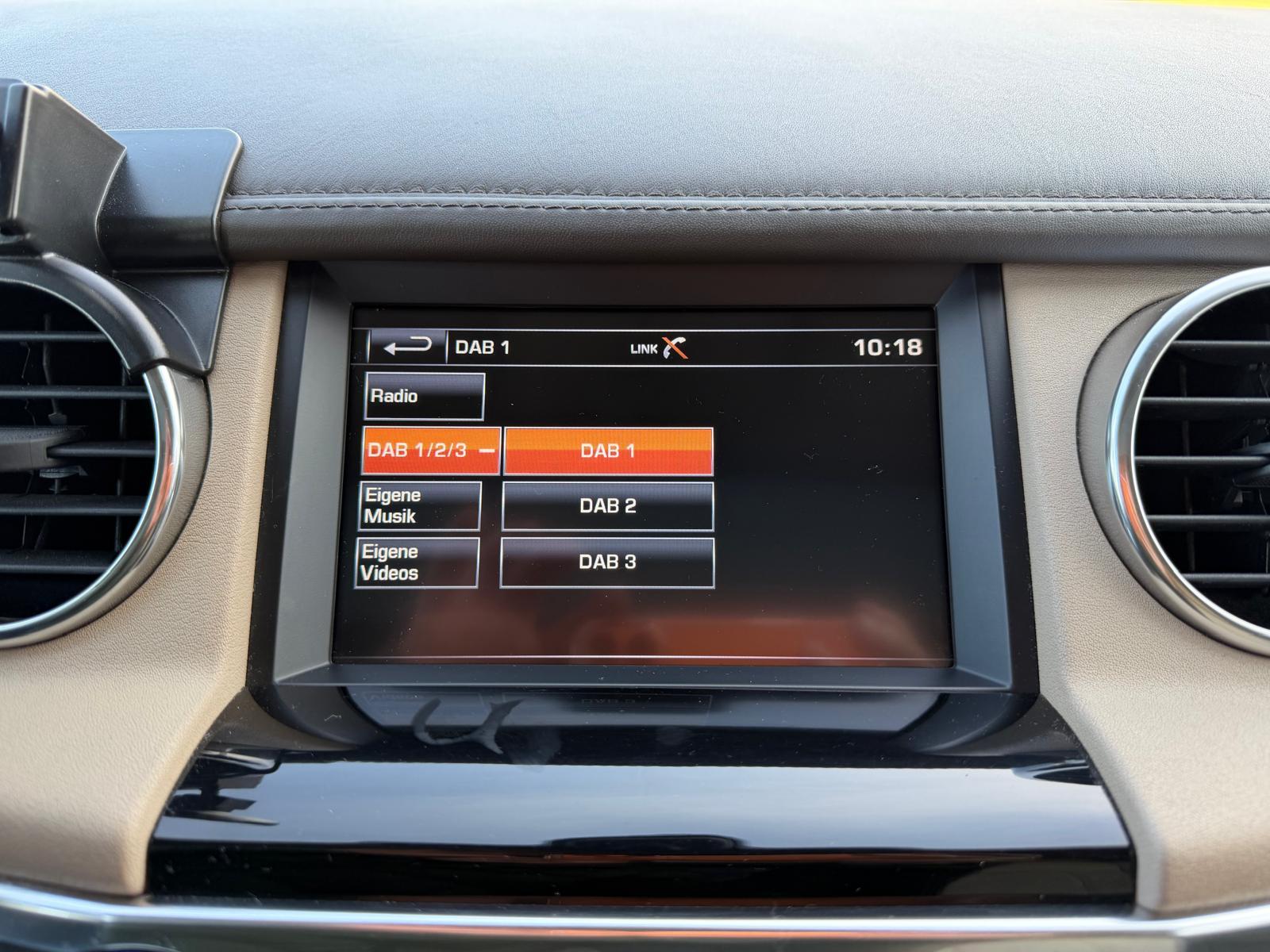 LAND ROVER Discovery 3.0 SDV6 256 HSE-image-18