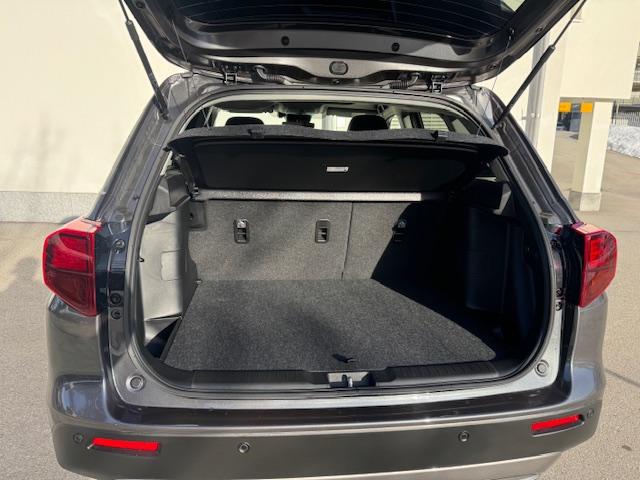 SUZUKI Vitara 1.4 T Sakura Hybrid 4x4-image-9