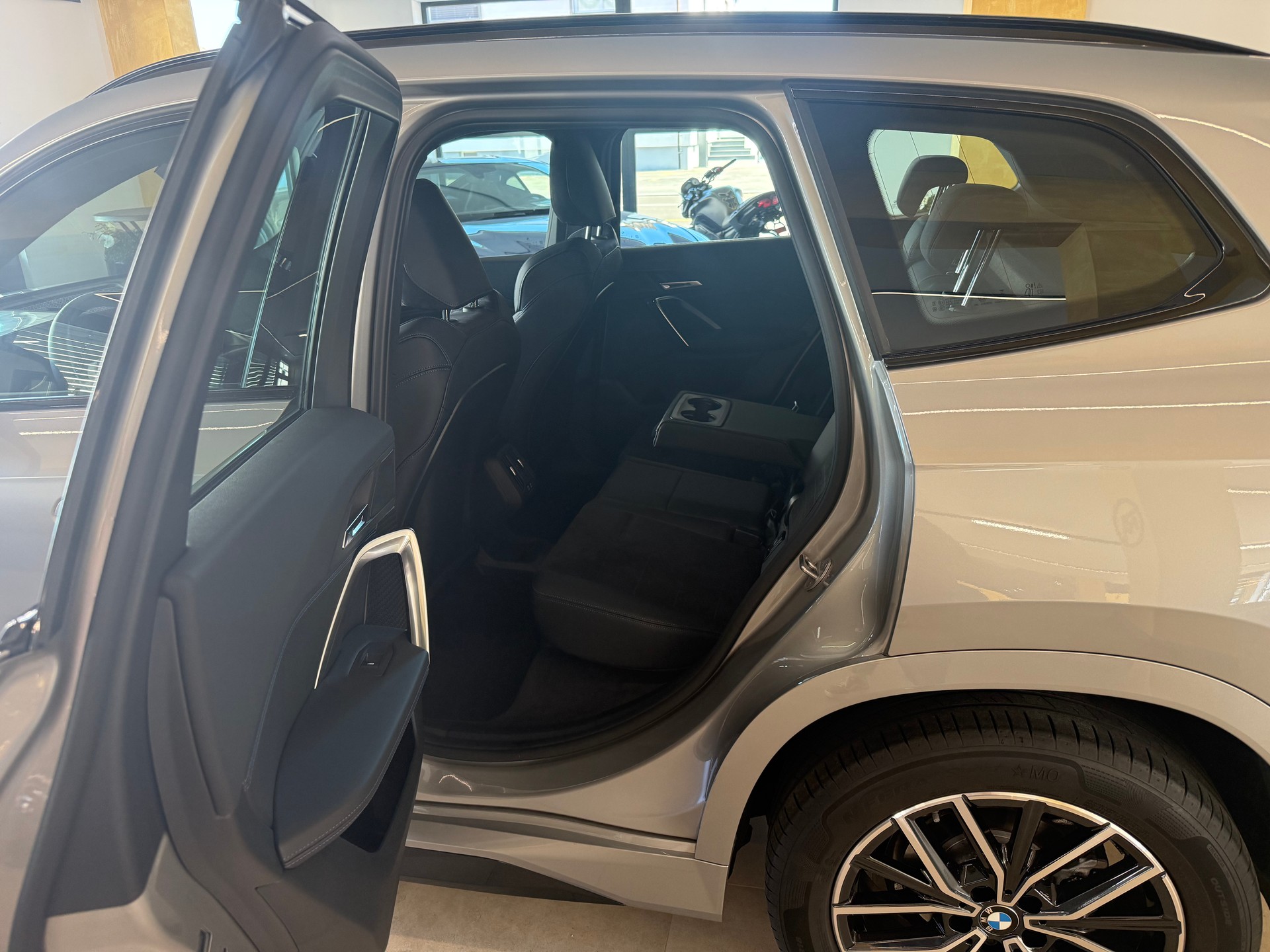 BMW X1 sDrive 18i M Sport-image-10
