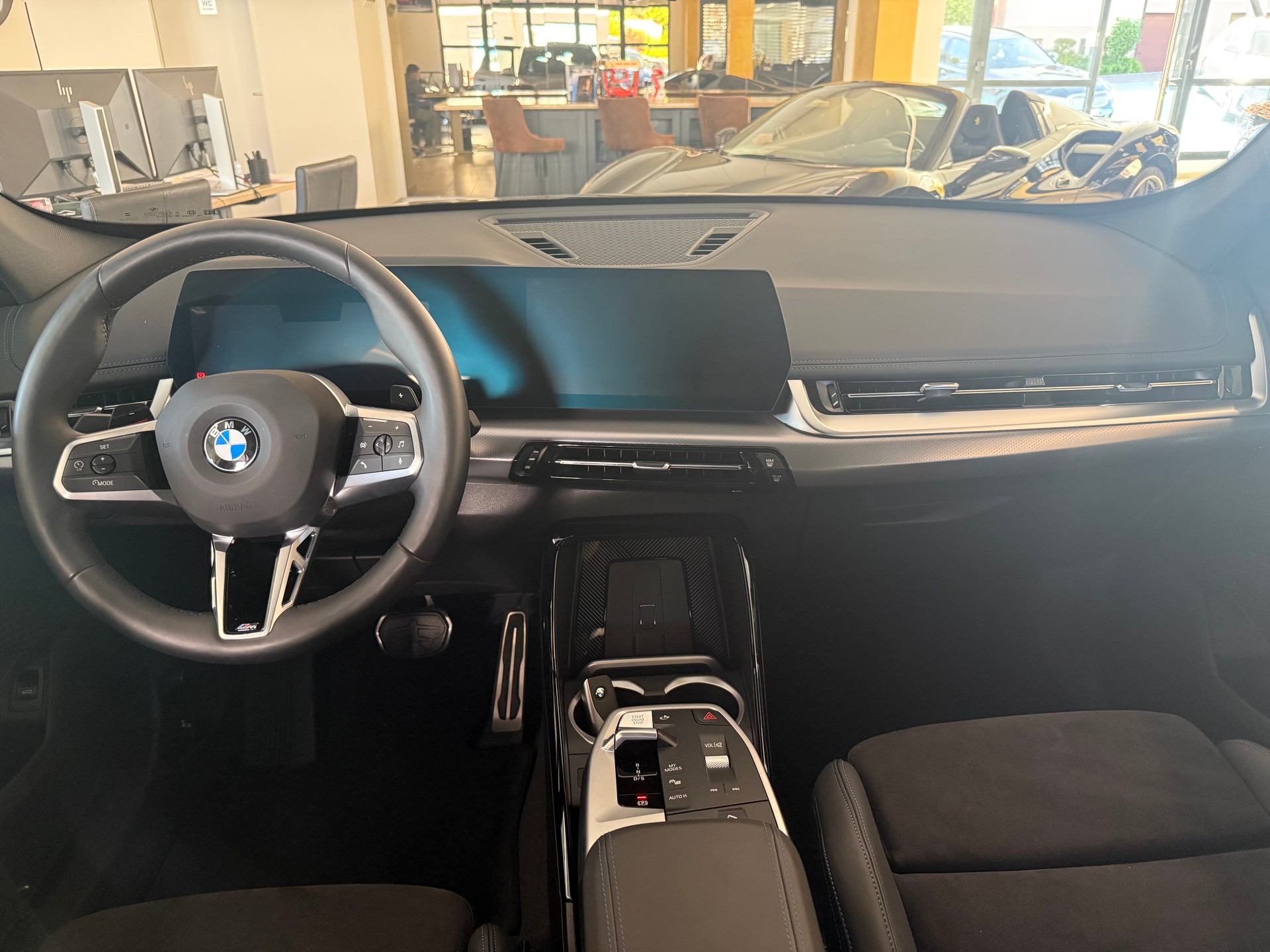 BMW X1 sDrive 18i M Sport-image-13