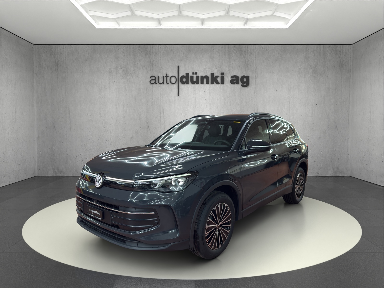 VW Tiguan 1.5 TSI evo2 eHybrid Life DSG-image-0