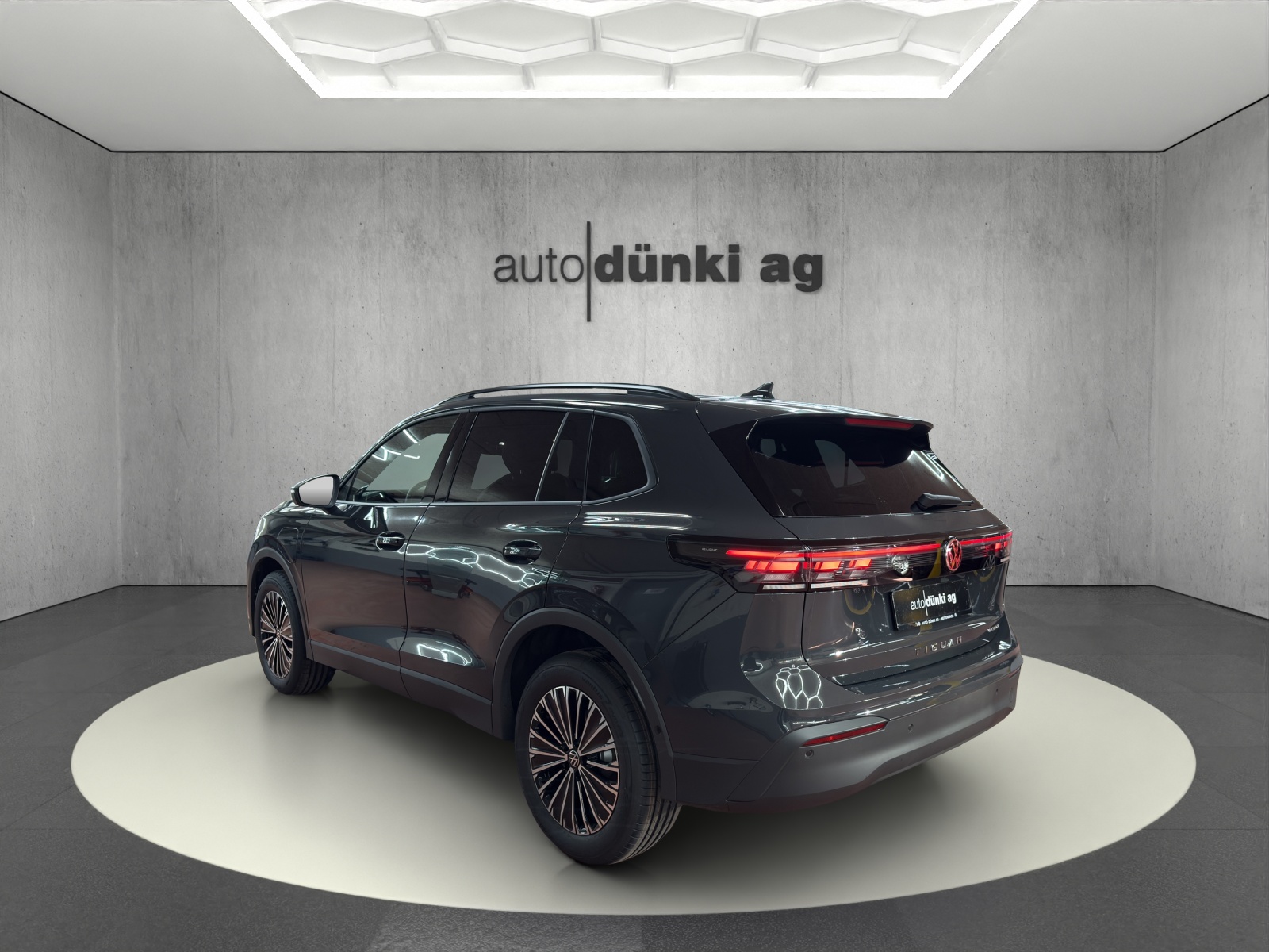 VW Tiguan 1.5 TSI evo2 eHybrid Life DSG-image-2