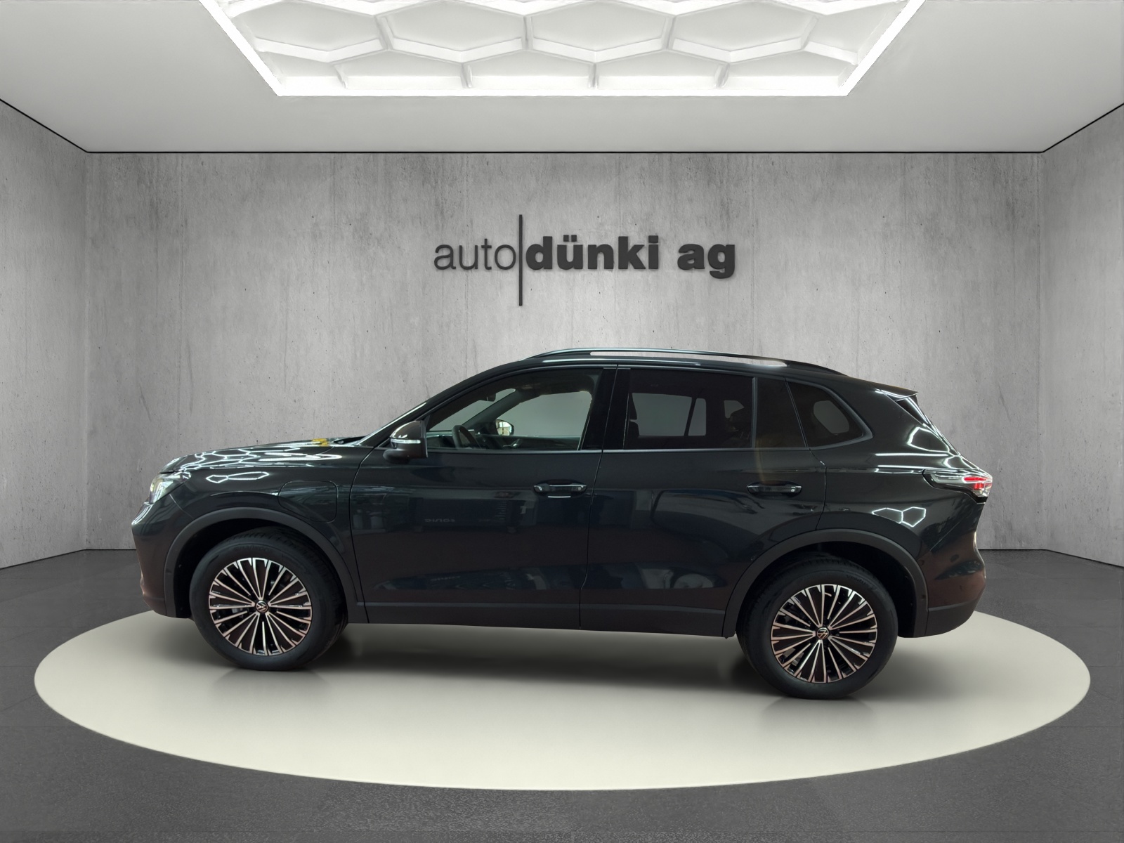 VW Tiguan 1.5 TSI evo2 eHybrid Life DSG-image-1