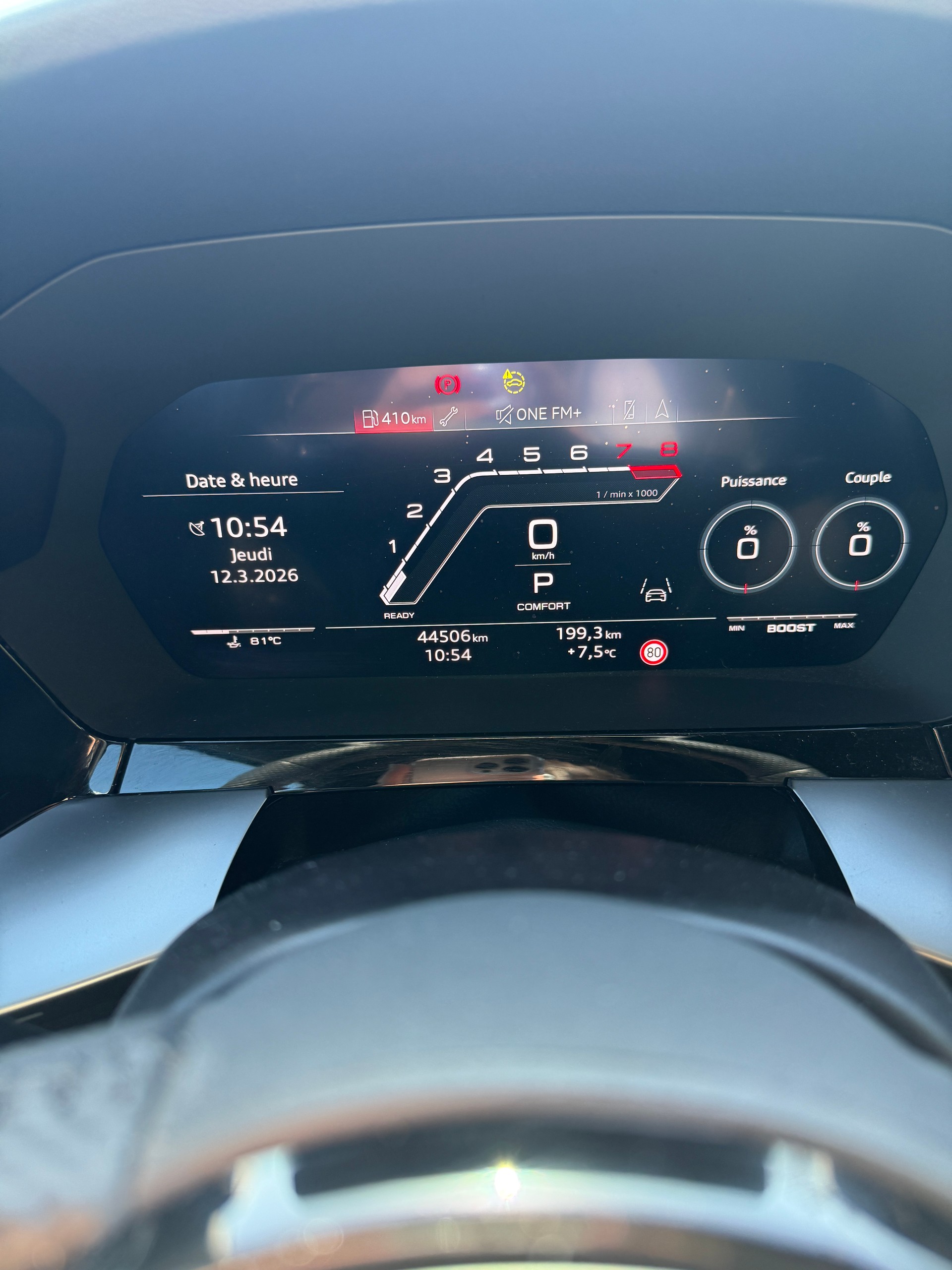 AUDI RS3 Sportback 2.5 TSI quattro S-tronic-image-11