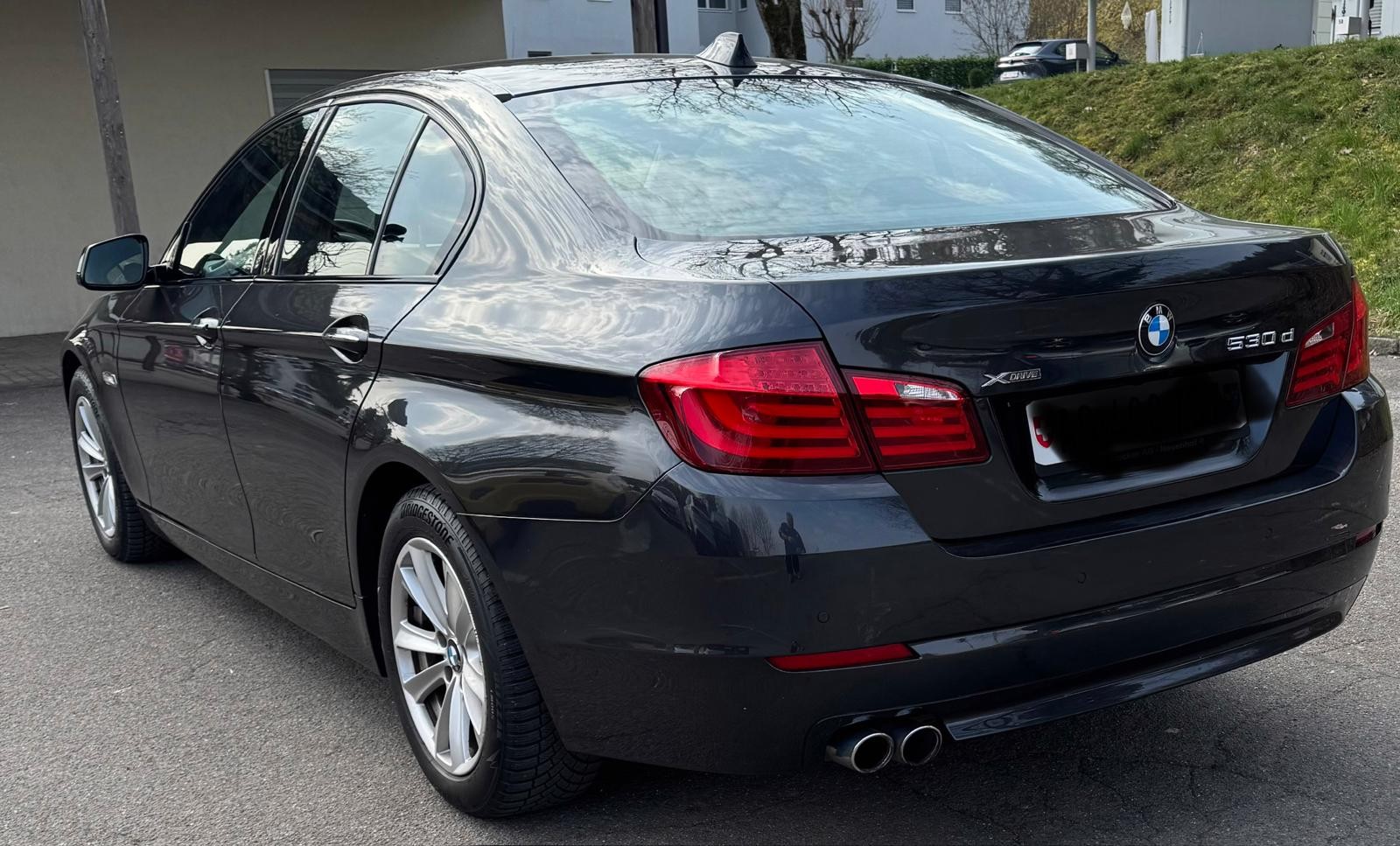 BMW 530d xDrive Luxury Line Steptronic-image-2