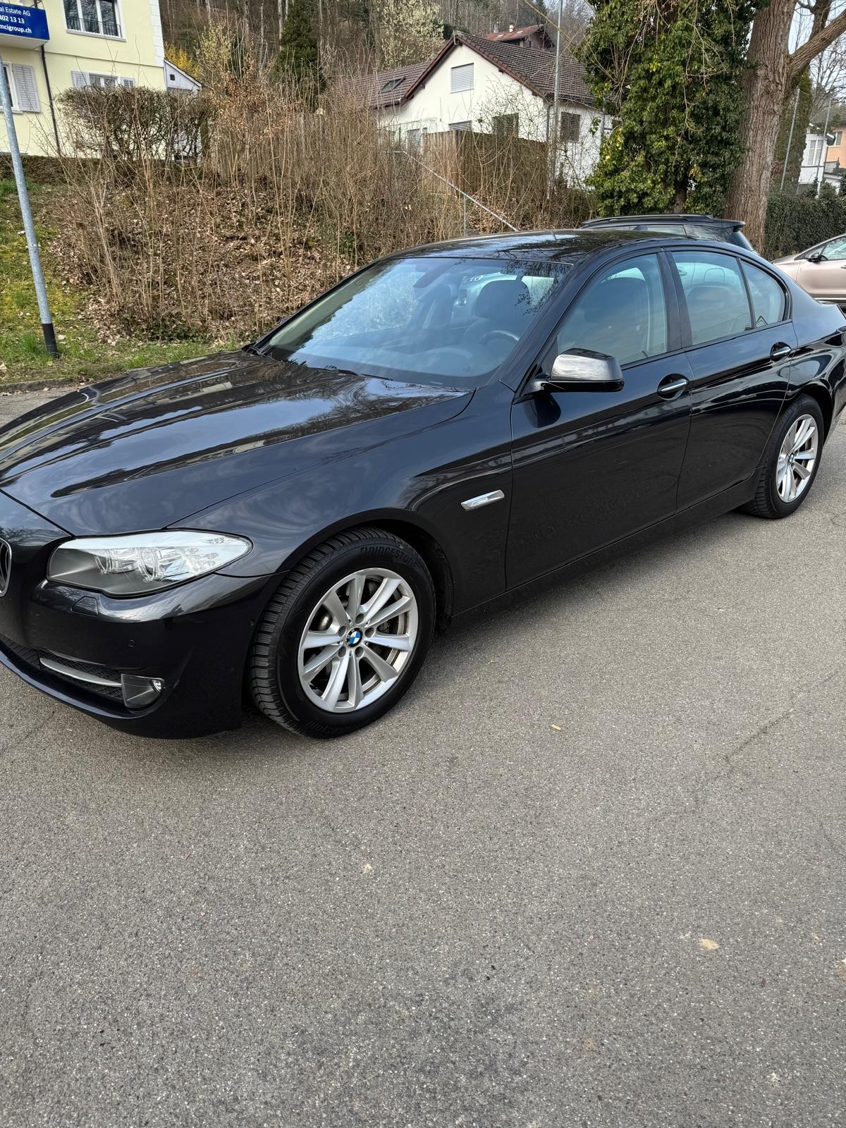 BMW 530d xDrive Luxury Line Steptronic-image-0