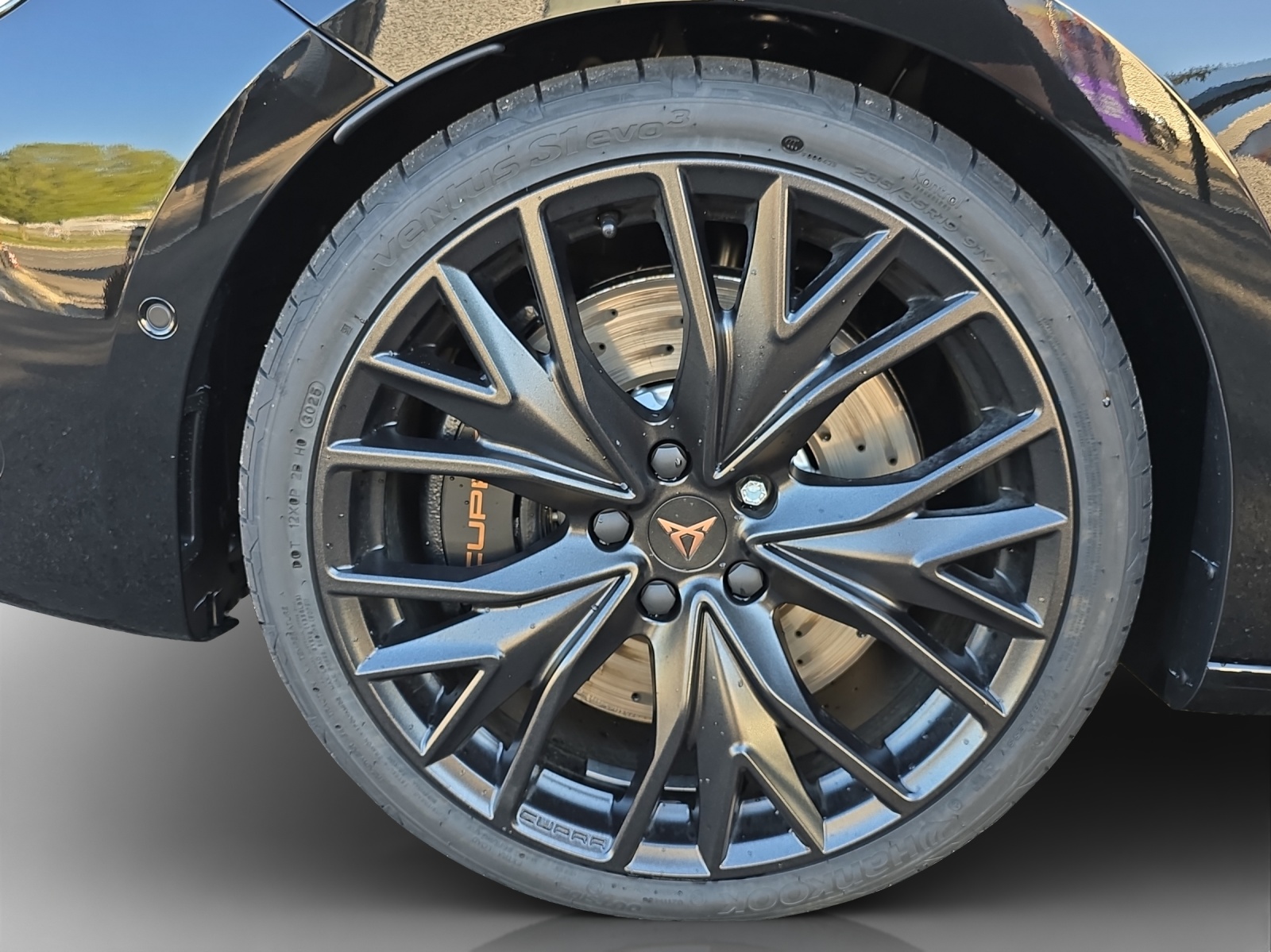 CUPRA LEON 2.0 TSI Black Symphony DSG-image-13