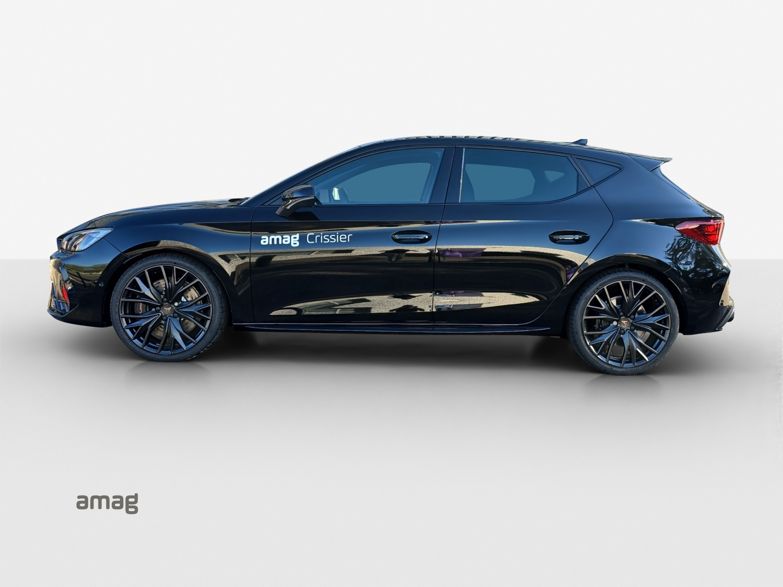 CUPRA LEON 2.0 TSI Black Symphony DSG-image-1