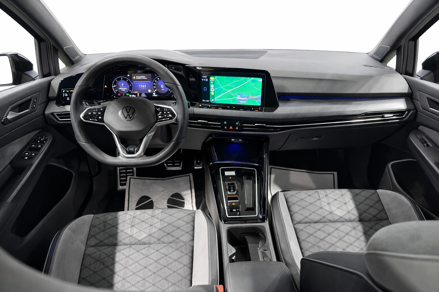 VW Golf 2.0 TDI R-Line DSG * Panorama-Glasdach * Head-Up Display * IQ-Light *-image-8