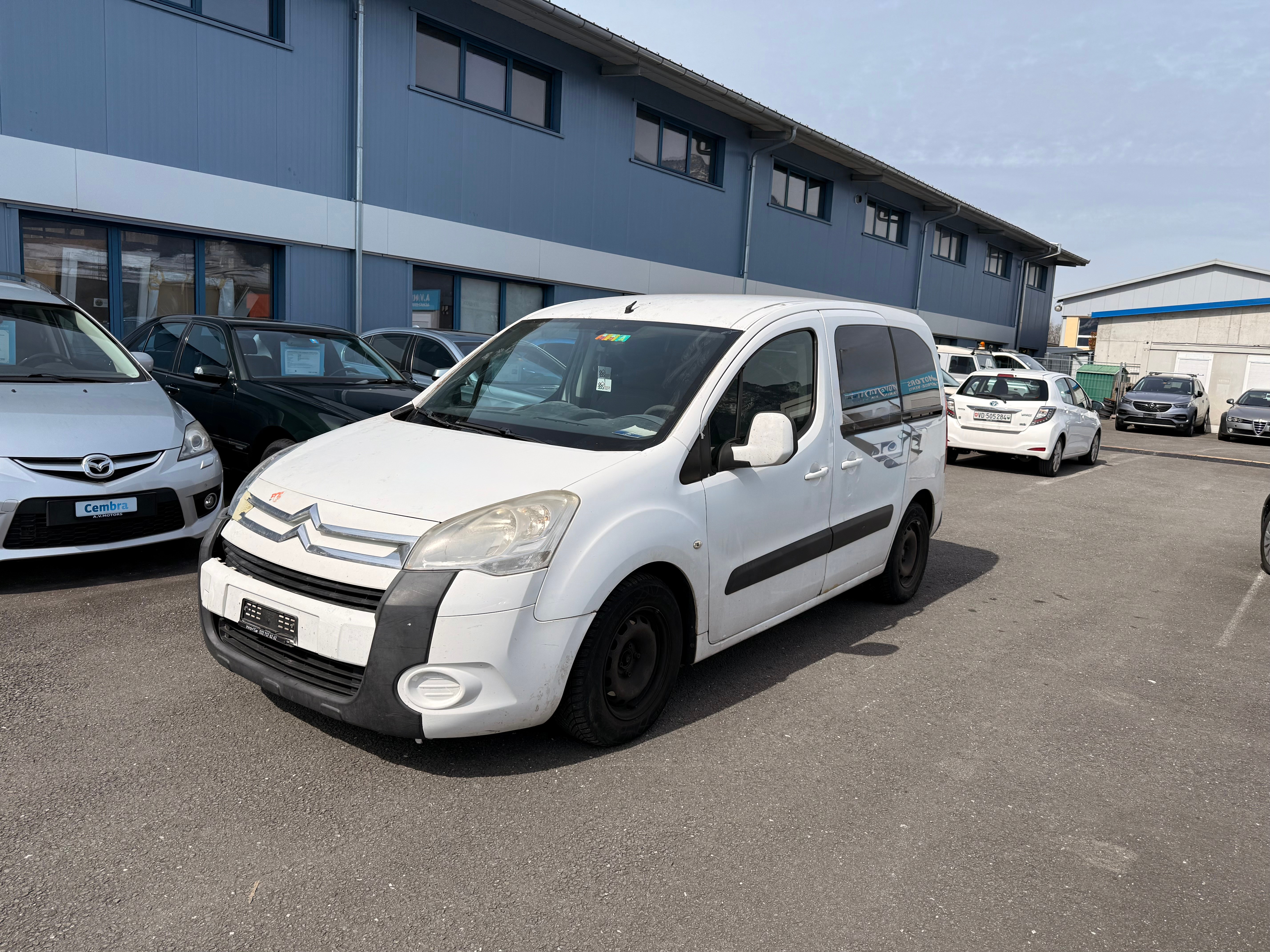 Car photo