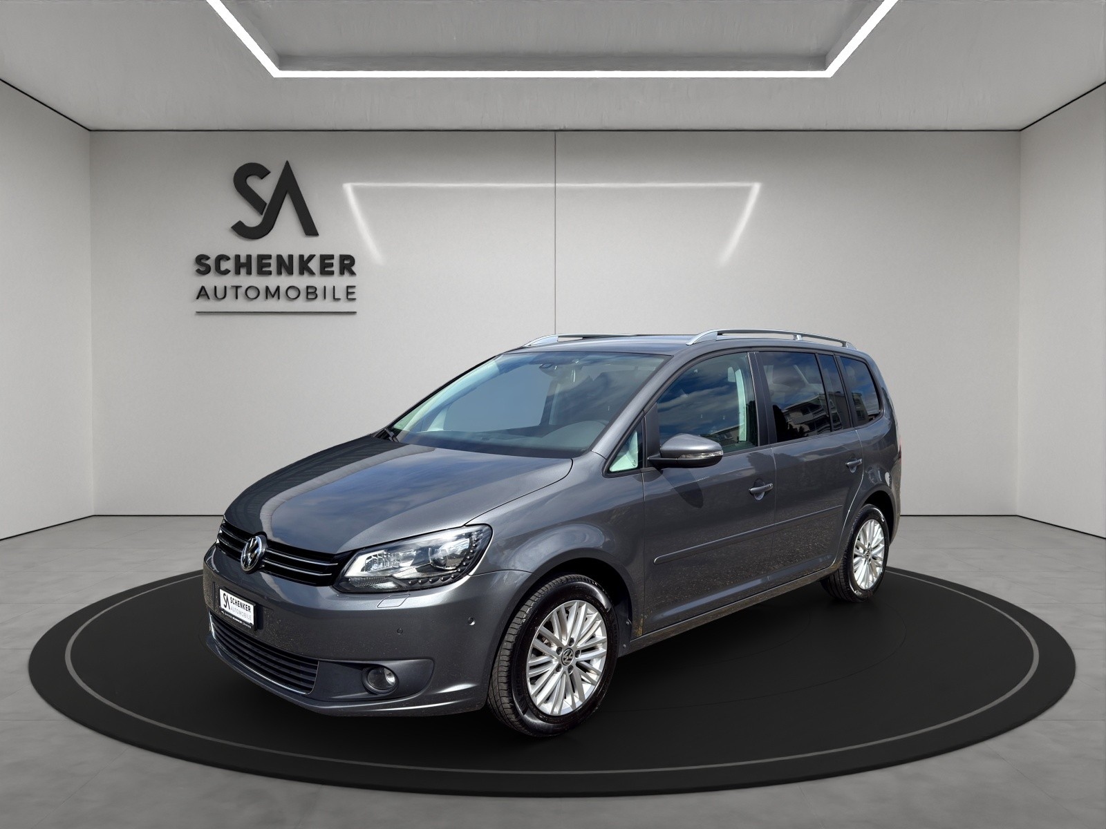 VW Touran 1.4 TSI Comfortline DSG 7 Plätzer-image-0