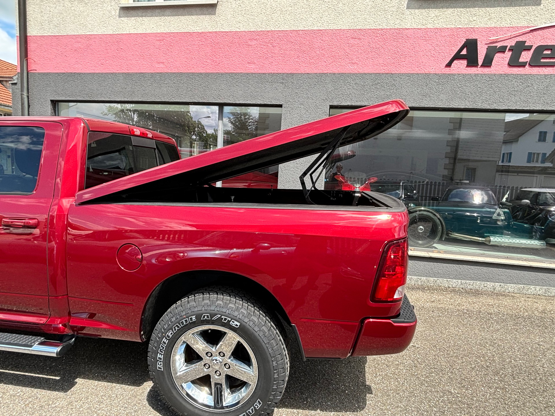 DODGE Ram-image-9