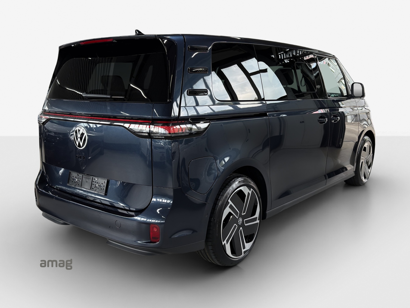 VW ID.Buzz NWB GTX 4 Motion-image-4