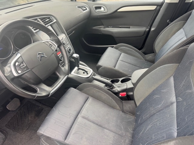 CITROEN C4 Berline 1.6 VTi Séduction BVA4-image-4