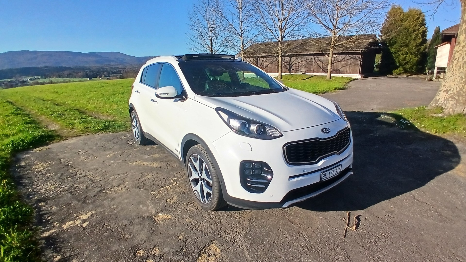 KIA Sportage 2.0CRDi Style GT Line 4WD Automat-image-3