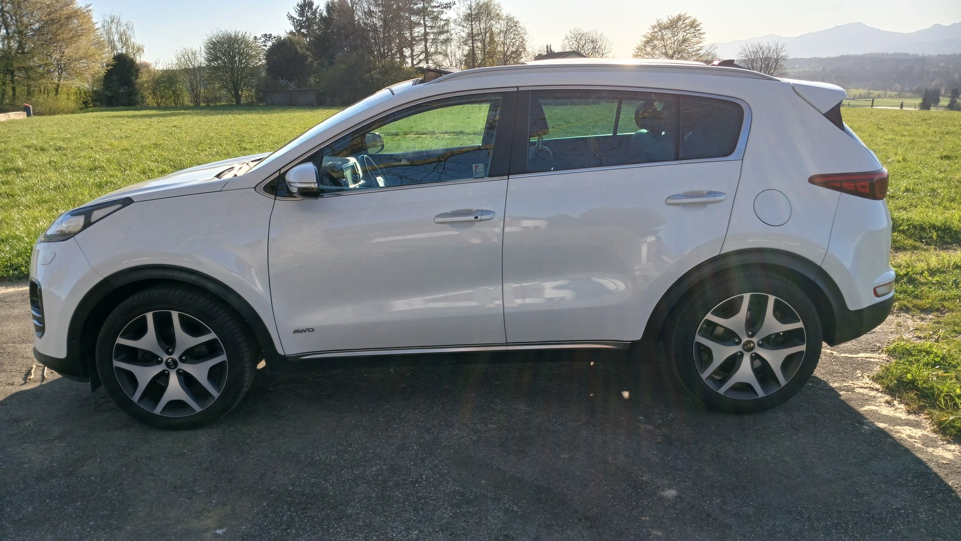 KIA Sportage 2.0CRDi Style GT Line 4WD Automat-image-6