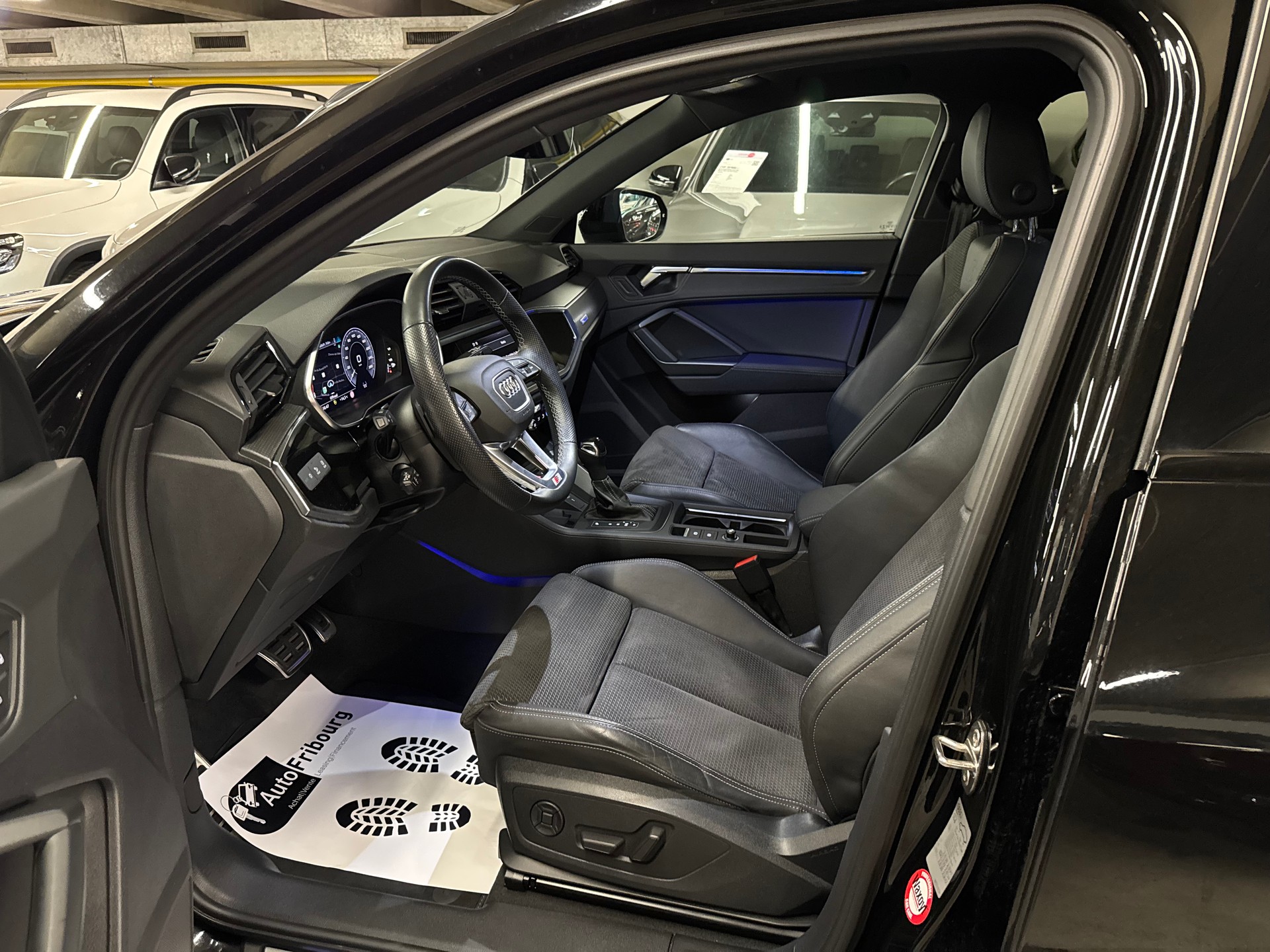 AUDI Q3 Sportback 45 TFSI e S line S-tronic-image-3