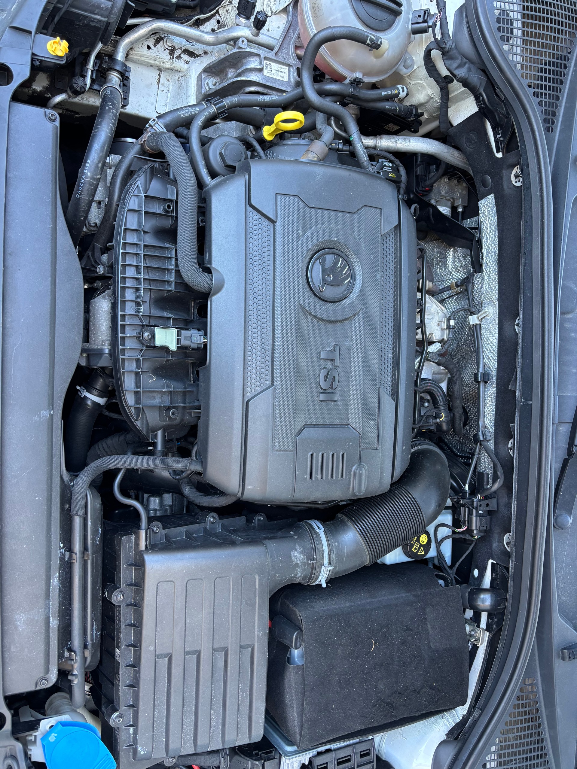 SKODA Octavia Combi 1.8 TSI Ambition 4x4 DSG-image-15
