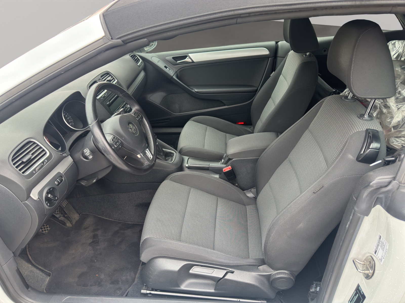 VW Golf Cabrio 1.2 TSI BlueMotion Technology Design-image-8