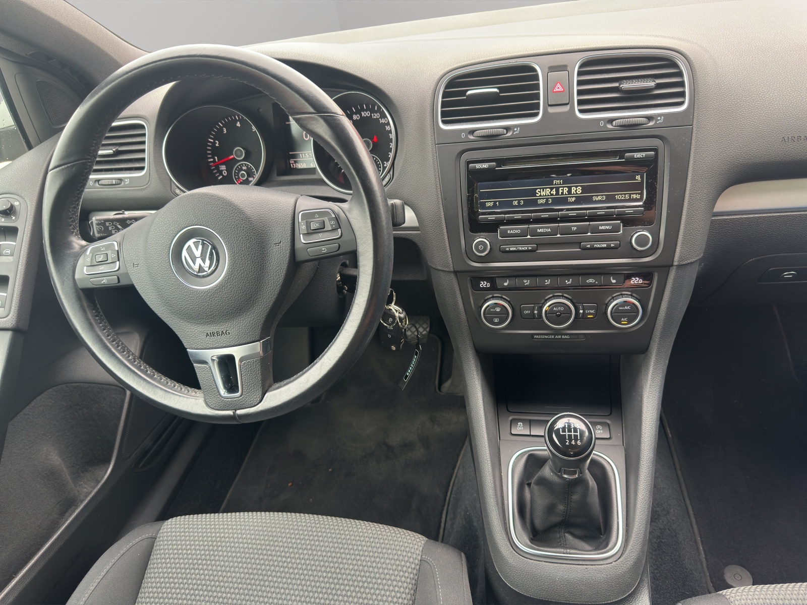 VW Golf Cabrio 1.2 TSI BlueMotion Technology Design-image-9