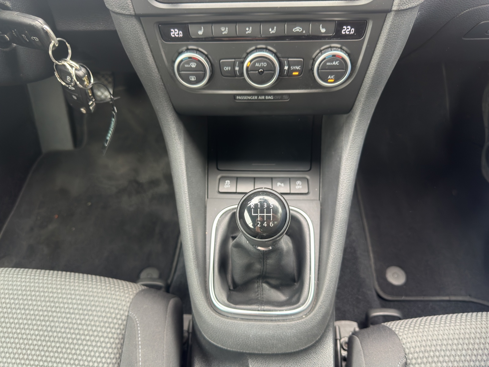 VW Golf Cabrio 1.2 TSI BlueMotion Technology Design-image-11